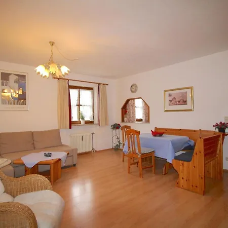 Carina Apartment